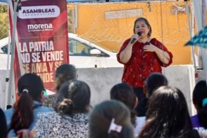 Encabeza Eva Moreno Asamblea Informativa en Defensa de la Transformación y la Soberanía Nacional en la colonia 3 de Octubre